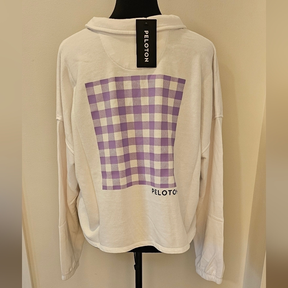 New Peloton Polo Sweatshirt Pullover – White with Lilac Gingham Graphic Size XL - Picture 4 of 7